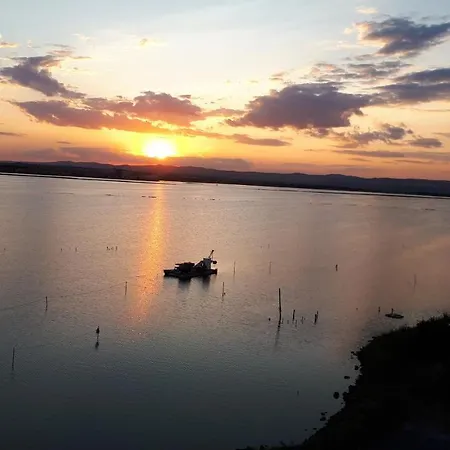 Апартамент Рени Pomorie
